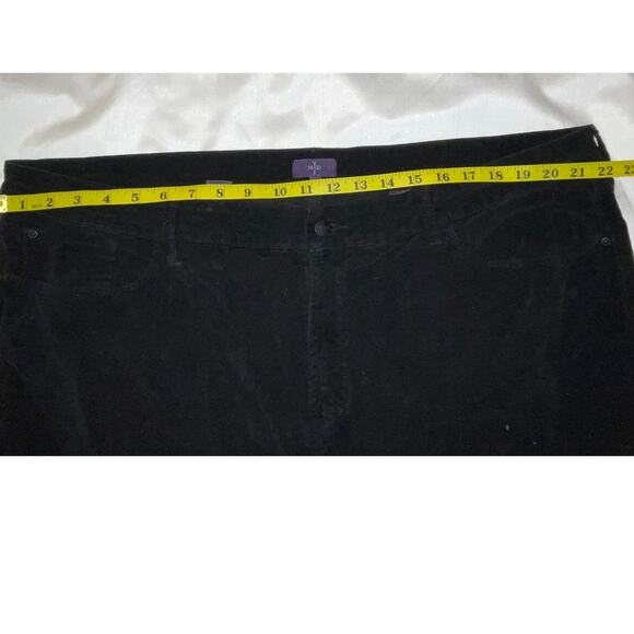 NYDJ Women's‎ Plus Size Barbara Bootcut Jeans in Corduroy - Size 24W - In Black - Picture 10 of 11